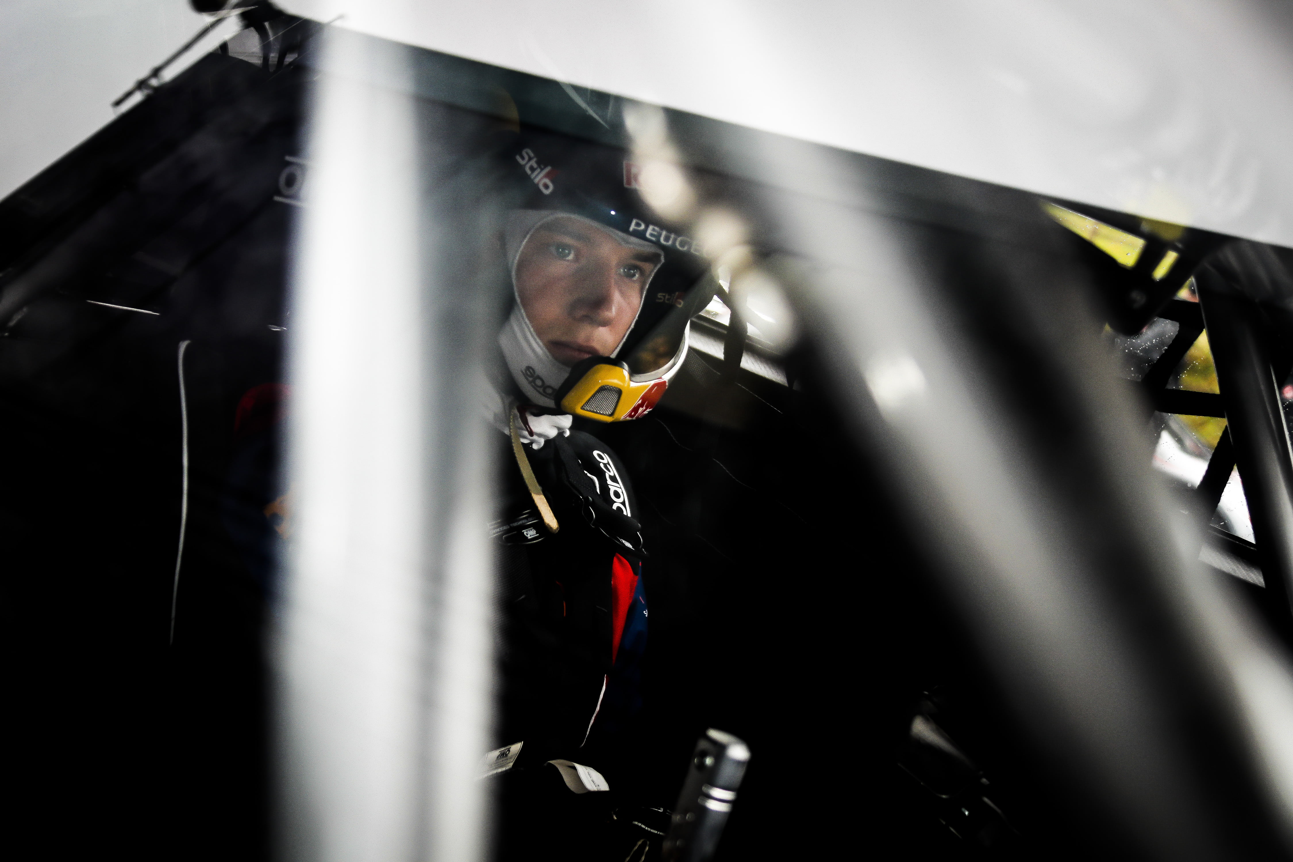 Timmy Hansen tops tight practice at the MJP Arena Titans RX